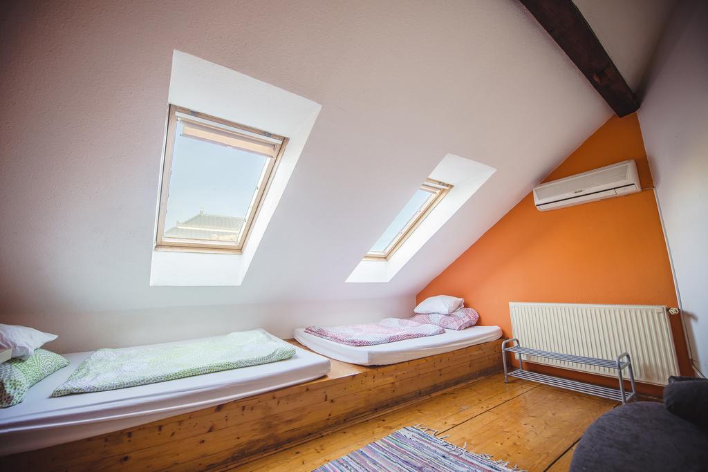 Unity Hostel בודפשט חדר תמונה